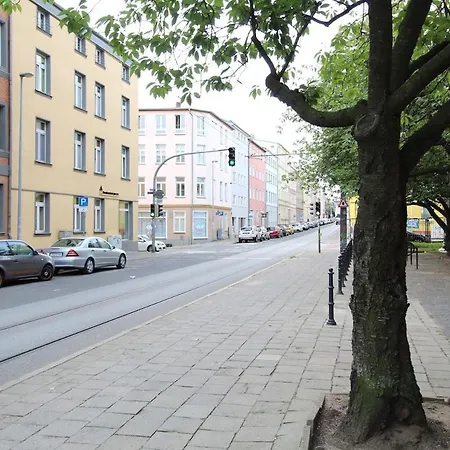 Mit Gartenzugang Шверін