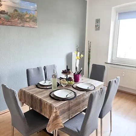 Apartman Mit Gartenzugang